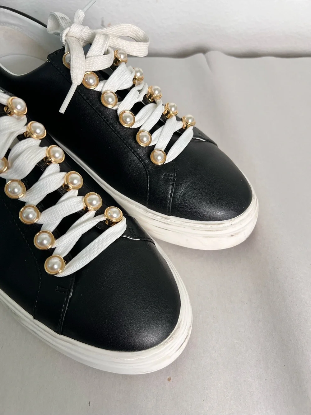 Stuart Weitzman Excelsa Black Embellished Lace Up Leather Sneakers Women's 8.5B